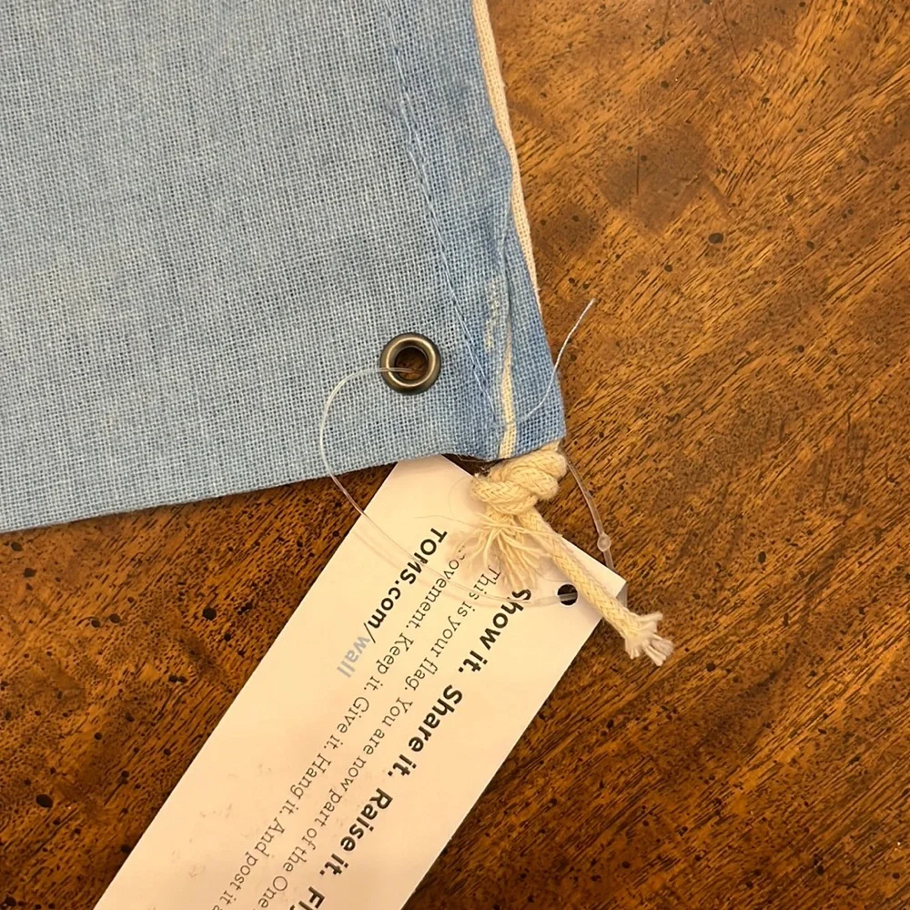 NWT TOMS Dust Cover Bag and Sticker